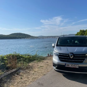 Wynajem busa 9-osobowego Renault Trafic ExtraLong NOWA WERSJA!!!