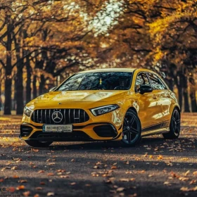 Mercedes A45 AMG bananowy żółty