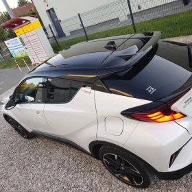 TOYOTA CHR