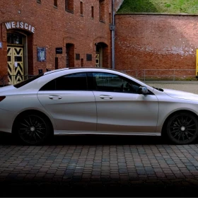 Mercedes Benz CLA 250 AMG