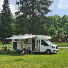 Kamper Rollerteam - 5os., 170KM, automat, klima, pneumatyka, gasbank / Wynajem Wrocław