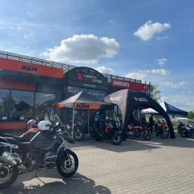 Wypożyczalnia Motocykli Wrocław Ducati Diavel V4