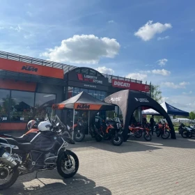 Wypożyczalnia Motocykli Wrocław Vespa Sprint 125 S