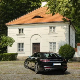 Wynajem Porsche Panamera 4 (330 PS i 450 Nm)