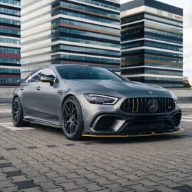 Wynajem Mercedes-AMG GT 63s V8-wypożyczalnia samochodów