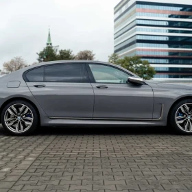 BMW 760Li V12 XDrive - wypożyczalnia samochodów