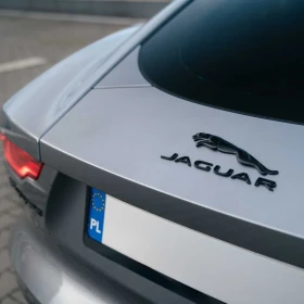 Wynajem Jaguar F-Type R Coupé 5.0 V8 AWD - wypożyczalnia samochodów