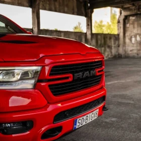 Wynajem Dodge RAM 1500 4x4 5.7L V8 HEMI wypożyczalnia samochodów