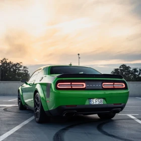 Wynajem Dodge Challenger Shaker Widebody 6.4L V8 HEMI wypożyczalnia