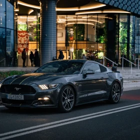 Wynajem Ford Mustang GT 5.0 V8 WYDECH wypożyczalnia samochodów