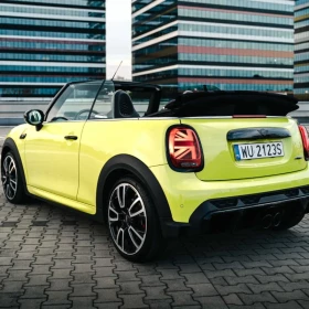 Wynajem MINI Cooper (John Cooper Works) Cabrio wypożyczalnia samochodów