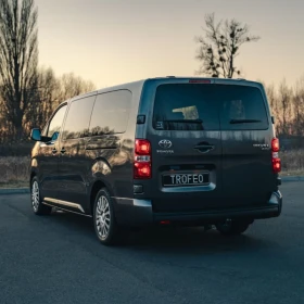 Wynajem Toyota PROACE Verso brak limitu km, bez kaucji wypożyczalnia
