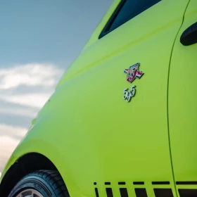 Abarth 595 Turbo wynajem Fiat 500 wypożyczalnia samochodów