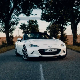 Wynajem Mazda MX-5 2.0 Miata cabrio wypożyczalnia samochodów