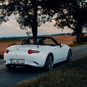 Wynajem Mazda MX-5 2.0 Miata cabrio wypożyczalnia samochodów