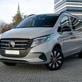 Wynajem Mercedes Vito Long 4×4 4MATIC+ 8 miejsc-wypożyczalnia