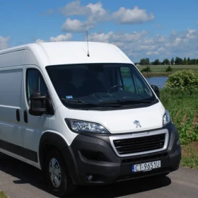 Wynajem samochodu dostawczego Peugeot Boxer 2.2 BlueHDi L3 H2 160 zł za dobę