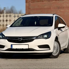Wynajem Opel Astra bez limitu km | Legnica